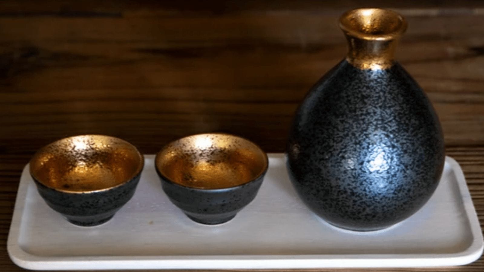 Ceramic Sake Set: Tradition, Craftsmanship, and Modern Elegance