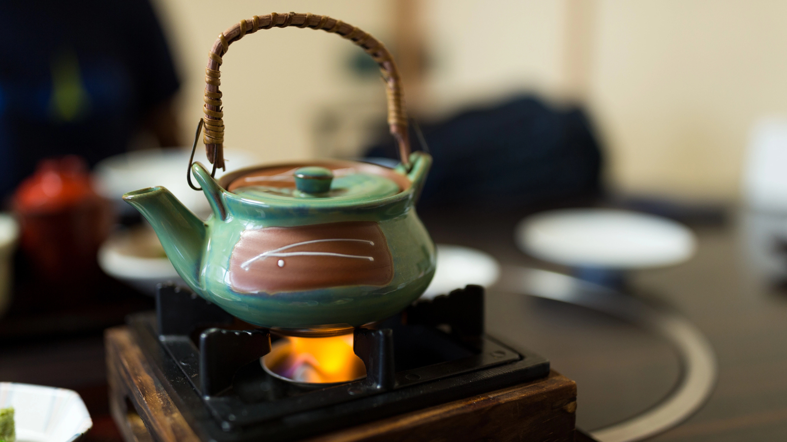 The Art of Brewing: How to Use a Teapot the Japanese Way