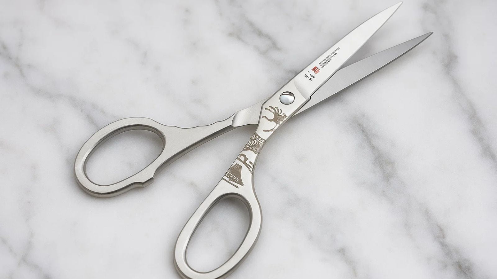 The Unsung Hero of the Kitchen: Kitchen Shears with Japanese Craftsmanship