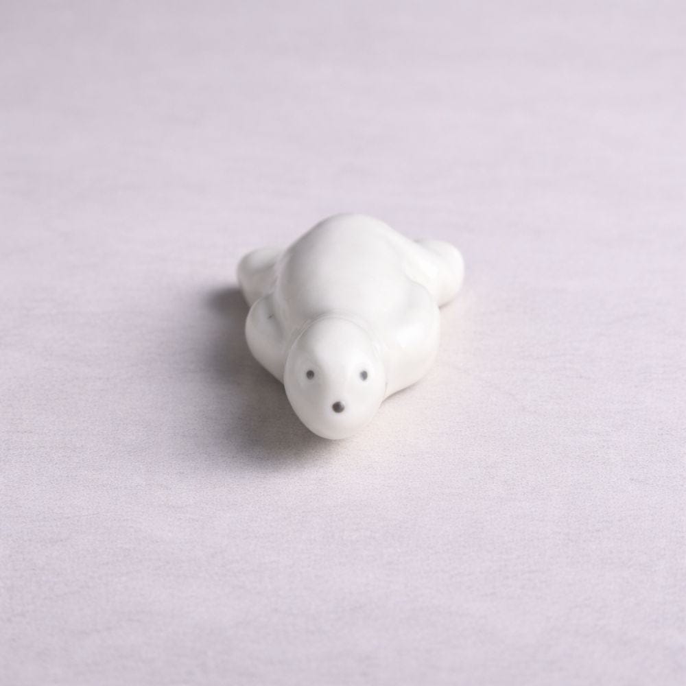 Arita Polar Bear Chopstick Rest Arita Polar Bear Chopstick Rest