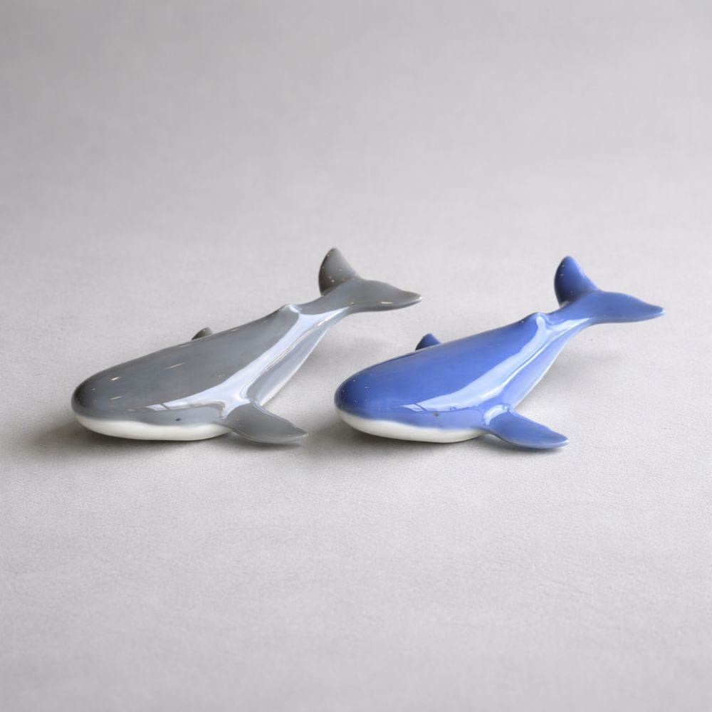 Arita Whales Chopsticks Set & Ornament (2 Pieces) Arita Whales Chopsticks Set & Ornament (2 Pieces)
