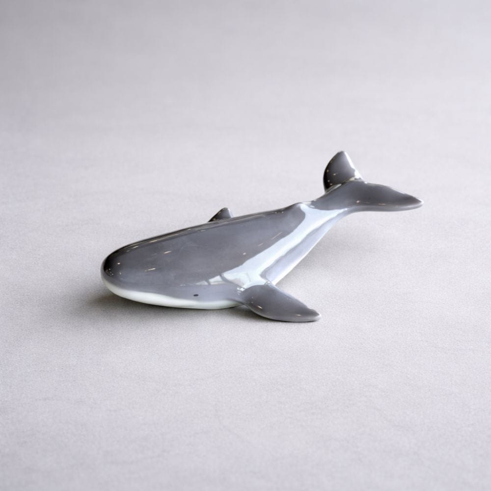 Arita Whales Chopsticks Set & Ornament (2 Pieces) Arita Whales Chopsticks Set & Ornament (2 Pieces)