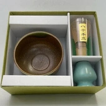 Kamishiro Brown Mino-yaki Matcha Starter Set Kamishiro Brown Mino-yaki Matcha Starter Set