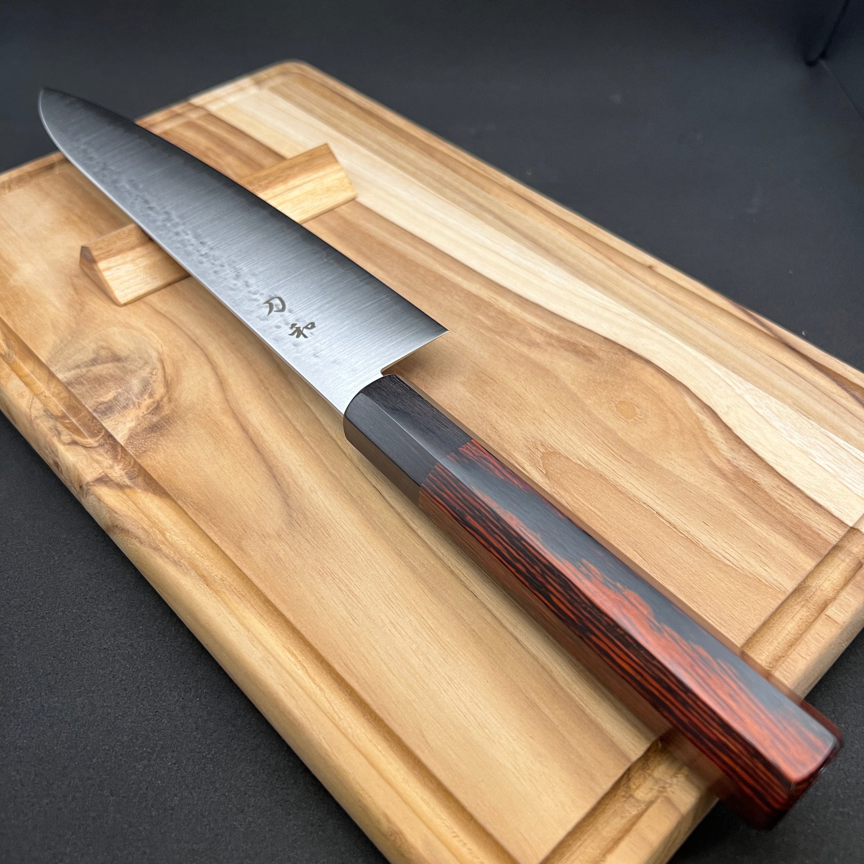 Katawa Octagonal Chef Knife 21cm Red Katawa Octagonal Chef Knife 21cm Red - Japanese Knives | MyJapaneseWorld