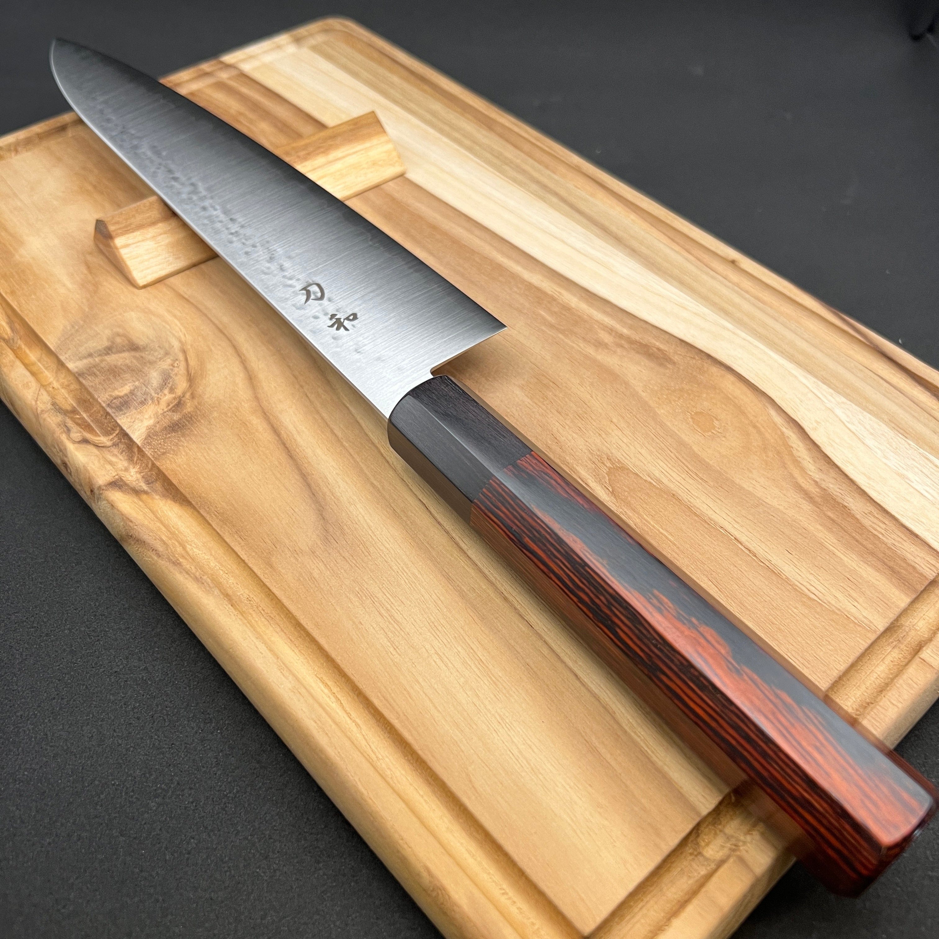 Katawa Octagonal Chef Knife 21cm Red Katawa Octagonal Chef Knife 21cm Red - Japanese Knives | MyJapaneseWorld