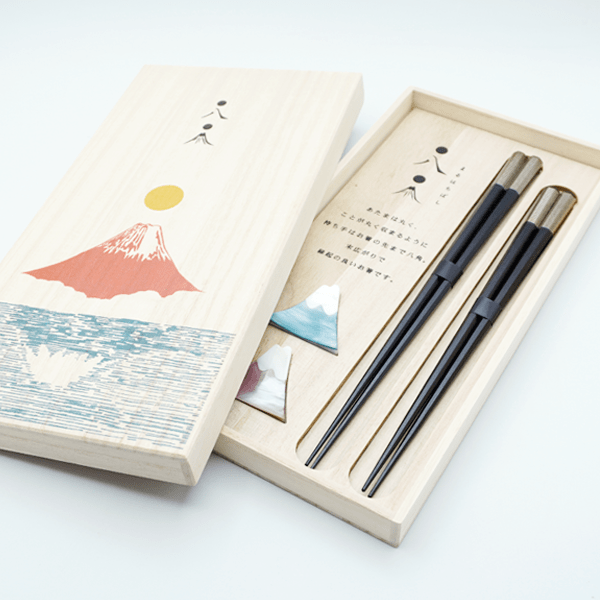 Maruhachi Chopsticks Couple Set (Shell Chopstick Rest) Maruhachi Chopsticks Couple Set (Shell Chopstick Rest)