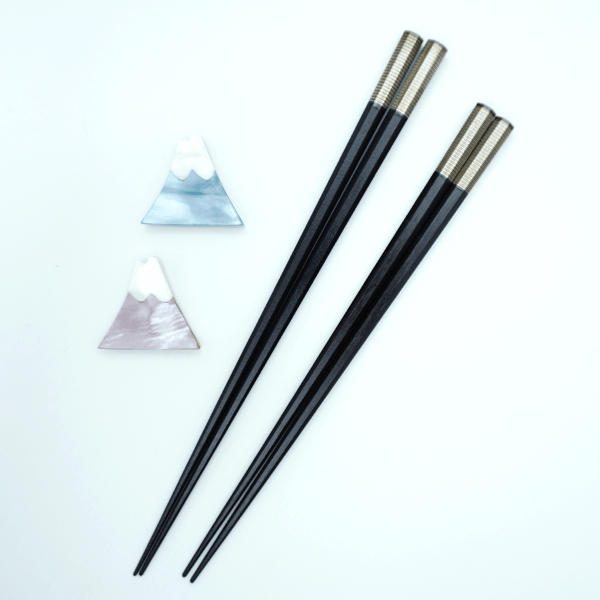 Maruhachi Chopsticks Couple Set (Shell Chopstick Rest) Maruhachi Chopsticks Couple Set (Shell Chopstick Rest)