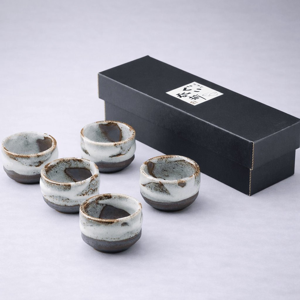 Rusted white Shino-kake Sake Cup Set Rusted white Shino-kake Sake Cup Set