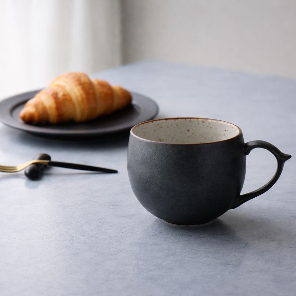 Arita B&W Mugs Set [2 mugs] Arita B&W Mugs Set [2 mugs]