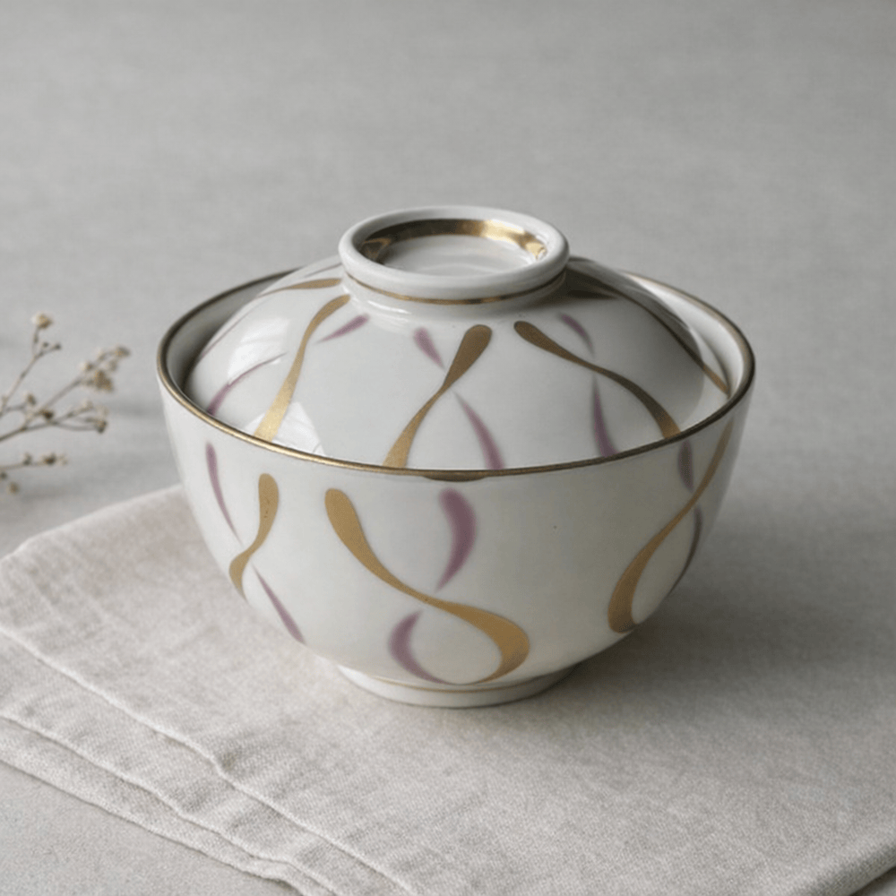 Arita Lidded Gold Arabesques Bowl Arita Lidded Gold Arabesques Bowl