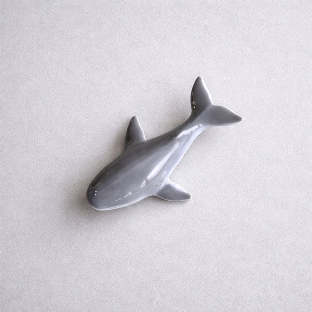 Arita Whales Chopsticks Set & Ornament (2 Pieces) Arita Whales Chopsticks Set & Ornament (2 Pieces)