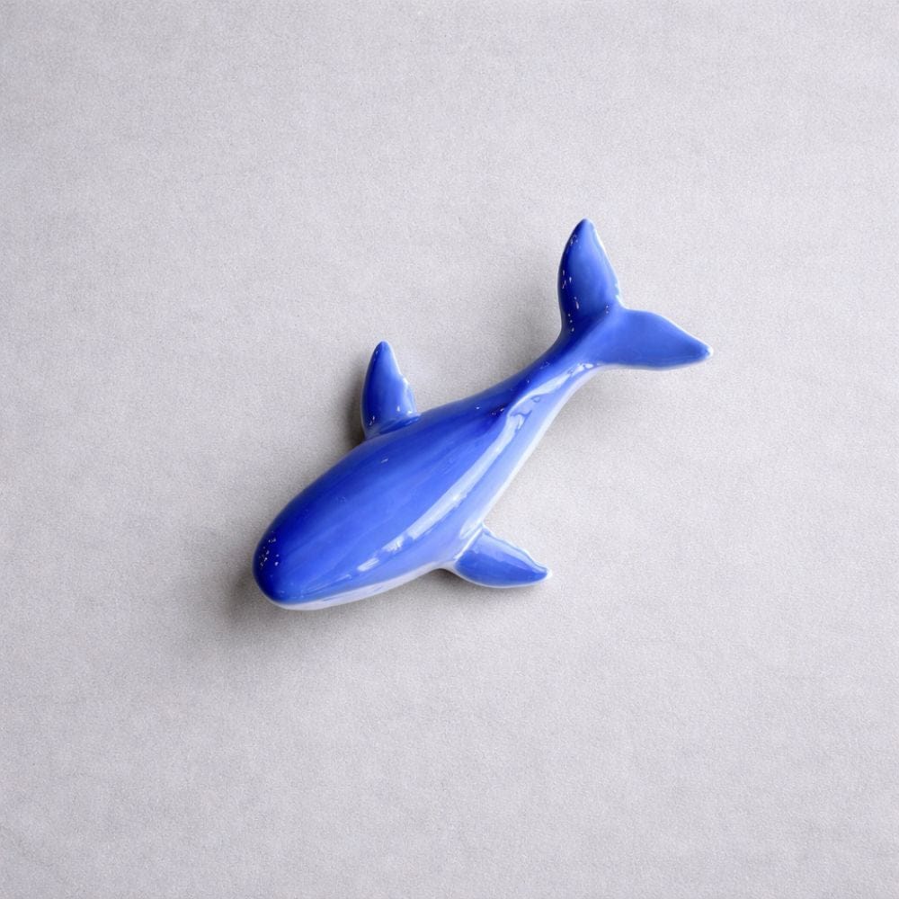 Arita Whales Chopsticks Set & Ornament (2 Pieces) Arita Whales Chopsticks Set & Ornament (2 Pieces)