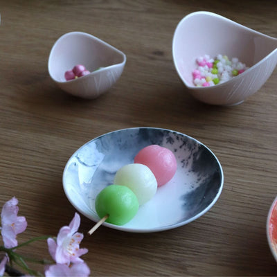 Cosmos Small Plates Set (3 pieces) Cosmos Small Plates Set (3 pieces)