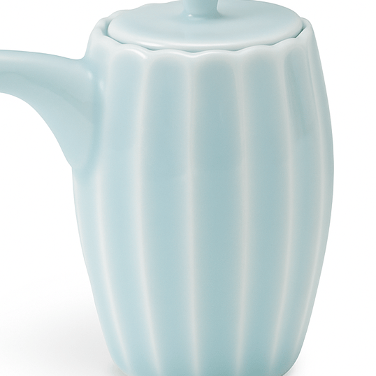 Fluted Soy Sauce Dispenser [Blue] Fluted Soy Sauce Dispenser [Blue]