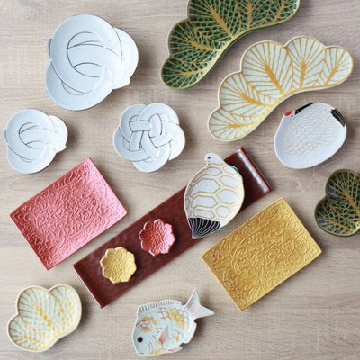 Gold Wire Knotted Small Plate Gold Wire Knotted Small Plate