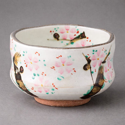 Hand-painted Kasumi-Sakura Matcha Set [Matcha Bowl + Whisk] Hand-painted Kasumi-Sakura Matcha Set [Matcha Bowl + Whisk]