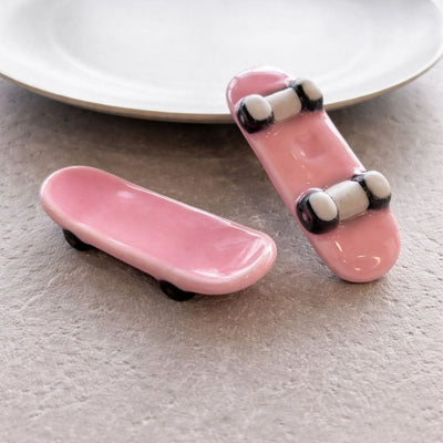 Handcrafted Skateboard Chopstick Rest Set [6 pieces] Handcrafted Skateboard Chopstick Rest Set [6 pieces]