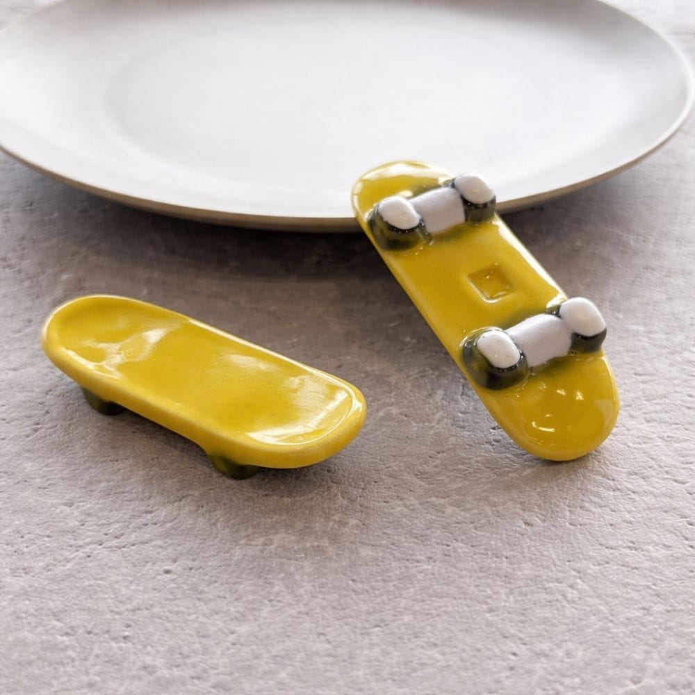 Handcrafted Skateboard Chopstick Rest Set [6 pieces] Handcrafted Skateboard Chopstick Rest Set [6 pieces]