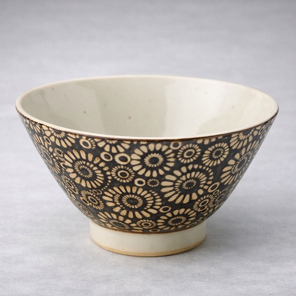Hasami Hana Inban Pattern Rice Bowl Hasami Hana Inban Pattern Rice Bowl