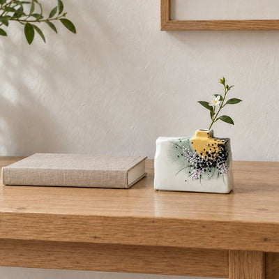 Kinsai Hagi Kutani Flower Vase – Gold & Bush Clover Kinsai Hagi Kutani Flower Vase | My Japanese World