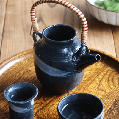 Kisha Dobin Kouei Sake Set - With Handle Kisha Dobin Kouei Sake Set - With Handle