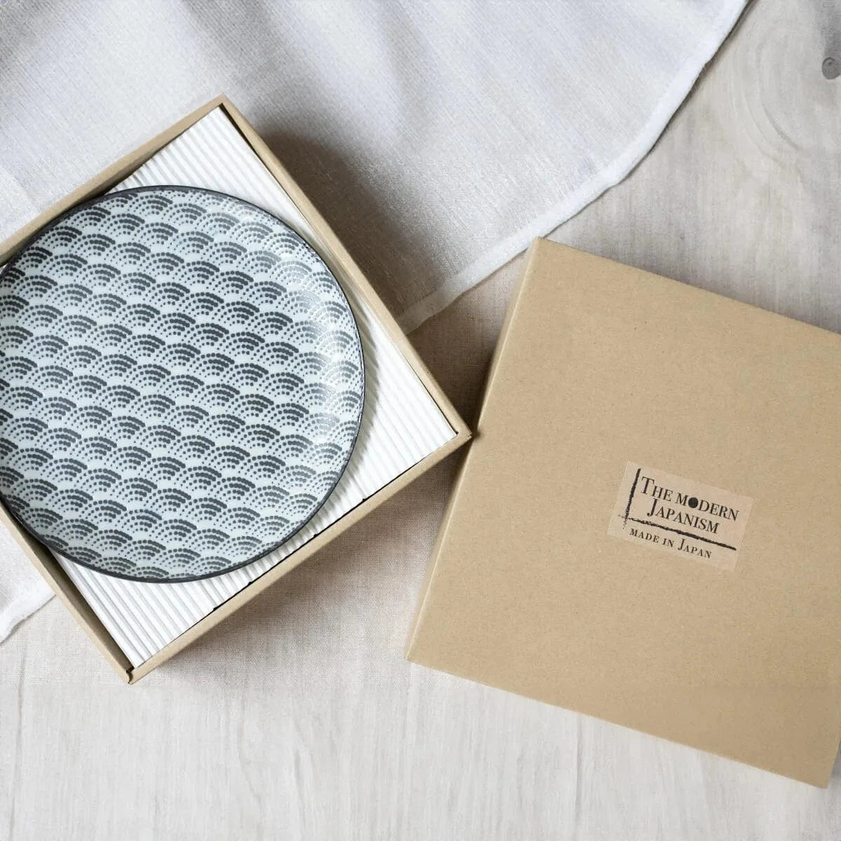 Komon Cake Plate Set Komon Cake Plate Set