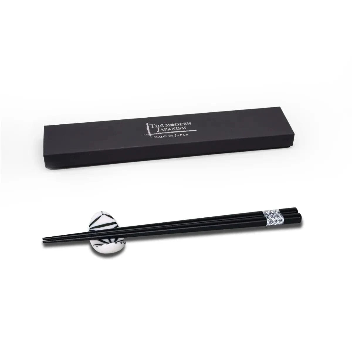 Komon Yagasuri Chopsticks and Chopstik Rest Set Komon Yagasuri Chopsticks and Chopstik Rest Set - Japanese Chopsticks | MyJapaneseWorld