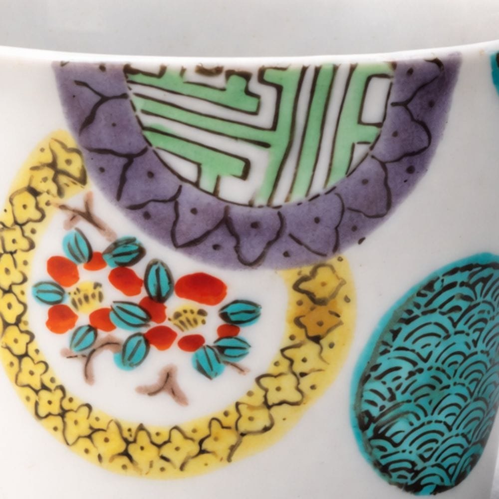 Kutani Harmony Medallions Soba Cup Kutani Harmony Medallions Soba Cup