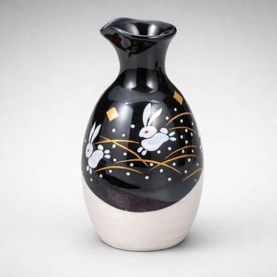 Kutani Rabbits Sake Set [1 Bottle, 2 Cups, 1 Tray] Kutani Rabbits Sake Set [1 Bottle, 2 Cups, 1 Tray]