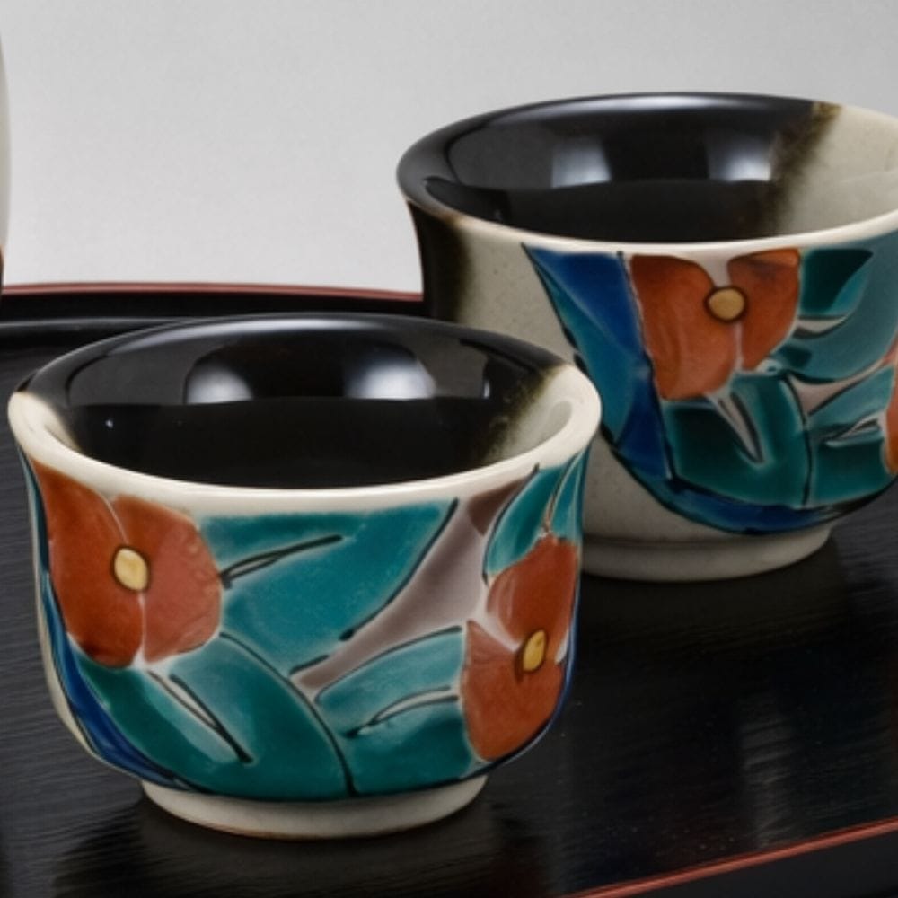 Kutani Red Camelia Sake Set Kutani Red Camelia Sake Set