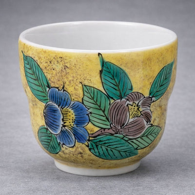 Kutani Sake Set by Yoshidaya Tsubaki Kutani Sake Set by Yoshidaya Tsubaki