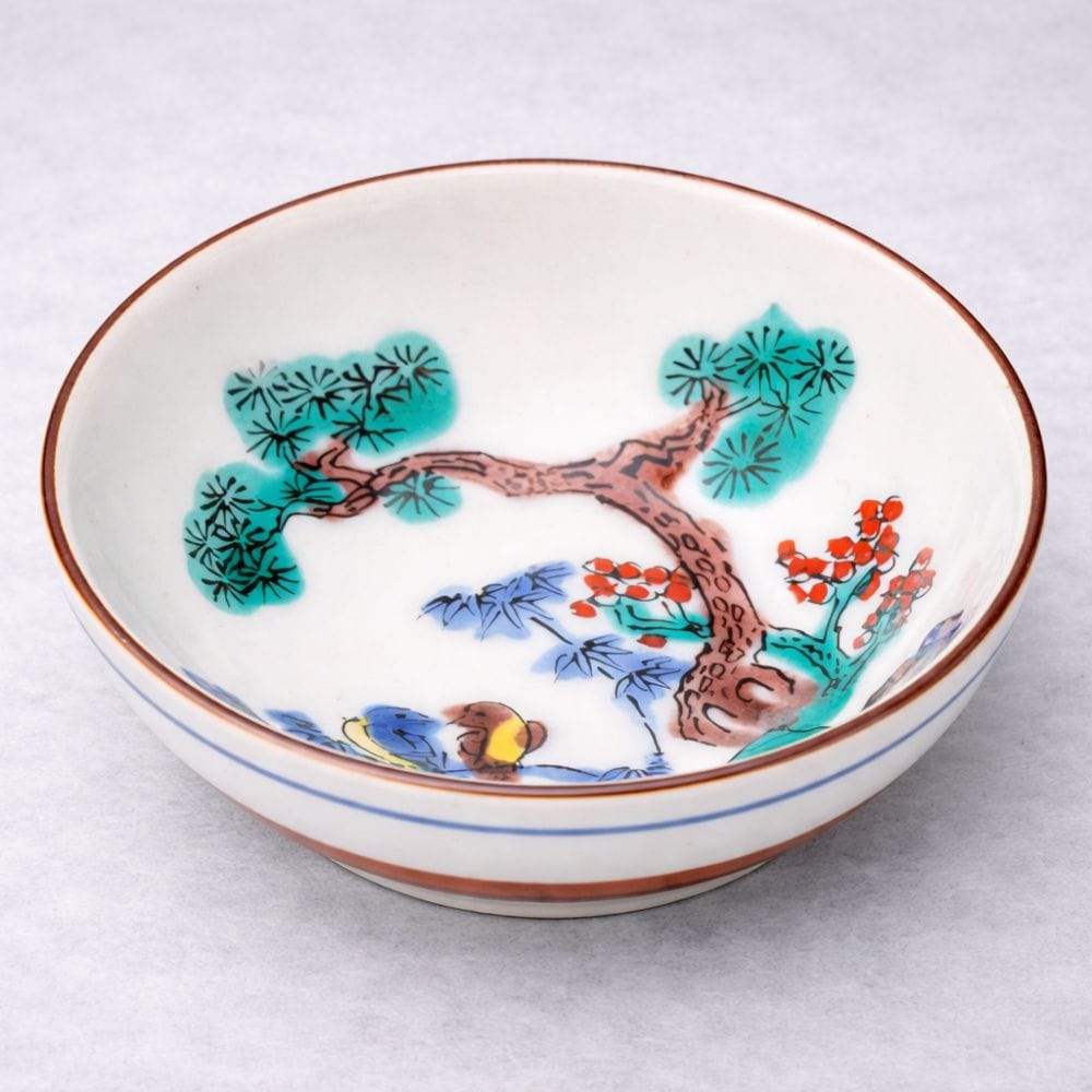 Kutani Traditional Sake Cups Set (5 pieces) Kutani Traditional Sake Cups Set (5 pieces)