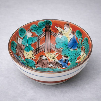 Kutani Traditional Sake Cups Set (5 pieces) Kutani Traditional Sake Cups Set (5 pieces)