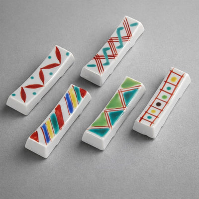 Kutani Ware Hashioki Set (5 pcs) - Geometric Patterns Kutani Ware Hashioki Set (5 pcs) - Geometric Patterns