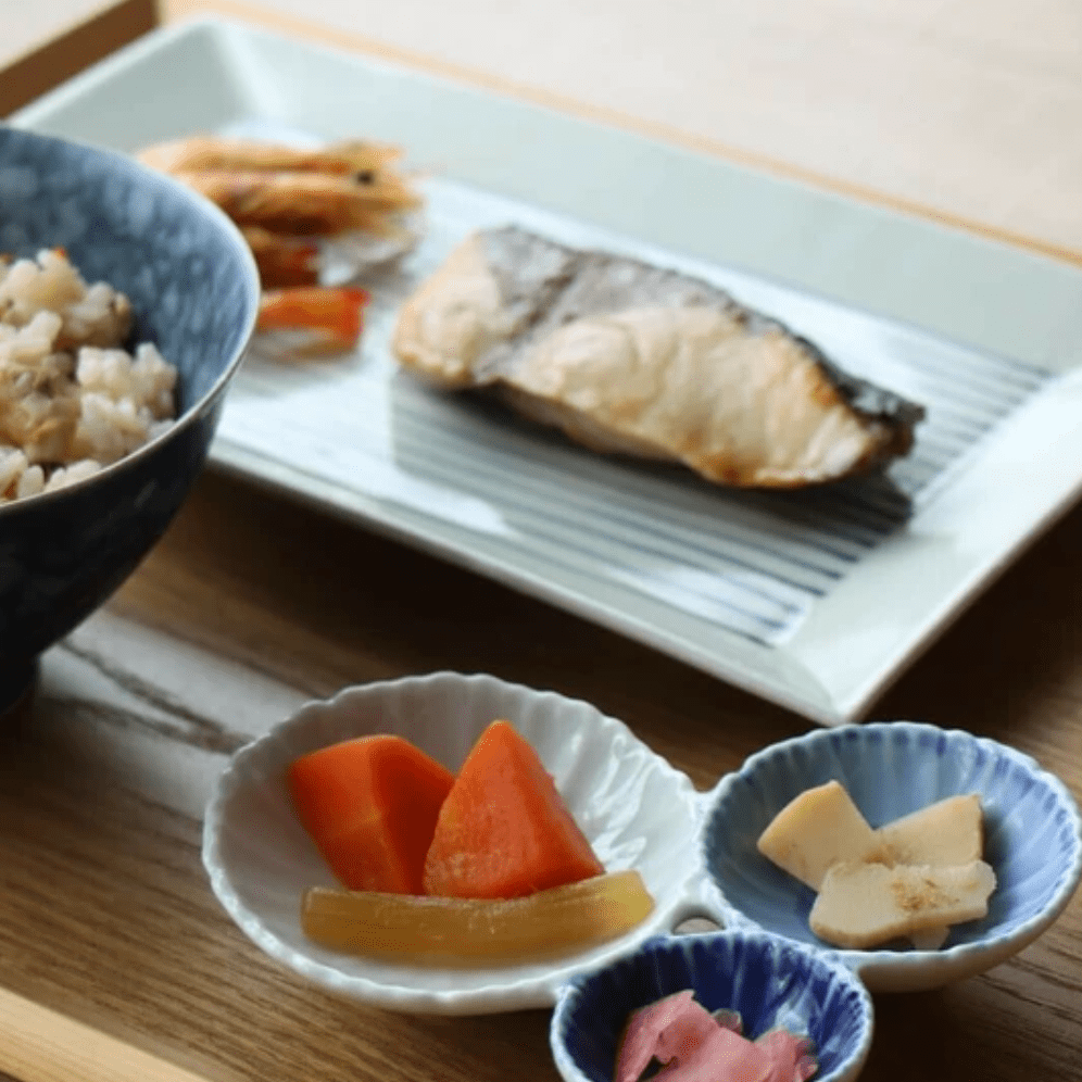 Long Rectangular Plate by Tamori Touen Long Rectangular Plate by Tamori Touen