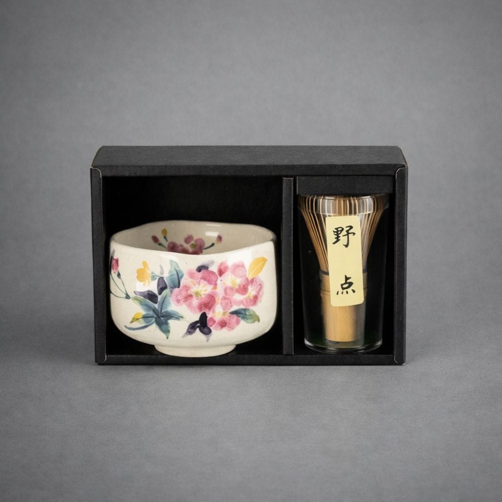 Manyosoka Sakura Matcha Tea Set Manyosoka Sakura Matcha Tea Set
