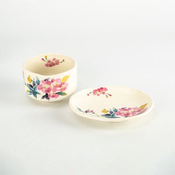 Mino Manyosoka Sakura Tea Set [Matcha Bowl + Plate] Mino Manyosoka Sakura Tea Set [Matcha Bowl + Plate]