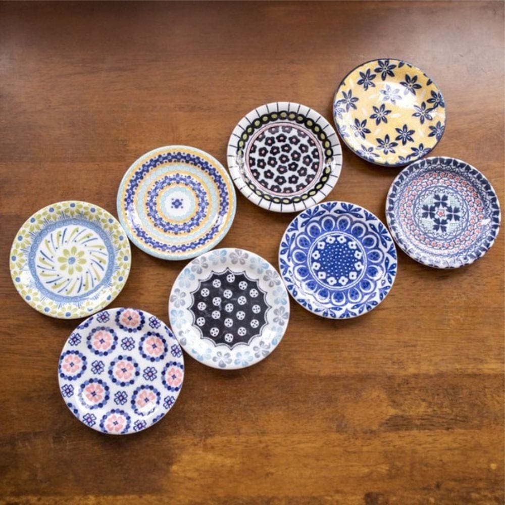 Mino Pottery Field Small Plates [Set of 8] Mino Pottery Field Small Plates [Set of 8]