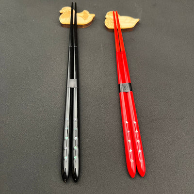 Oshidori (Mandarin Ducks) Chopsticks and Oshidori shaped rest pair Set Oshidori (Mandarin Ducks) Chopsticks and Oshidori shaped rest pair set - Japanese Chopsticks | MyJapaneseWorld