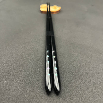 Oshidori (Mandarin Ducks) Chopsticks and Oshidori shaped rest pair Set Oshidori (Mandarin Ducks) Chopsticks and Oshidori shaped rest pair set - Japanese Chopsticks | MyJapaneseWorld