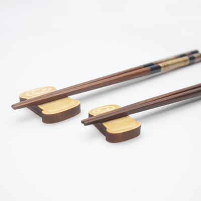 Primrose Spool of Thread Couple Set – A Symbol of Longevity and Connection Primrose Spool of Thread Couple Set – A Symbol of Longevity and Connection