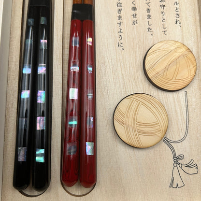 Shiawase no Hidamari Chopsticks and Temari rest pair set [Happiness in the Sun] Shiawase no Hidamari Chopsticks and Temari rest pair set [Happiness in the Sun] - Japanese Chopsticks | MyJapaneseWorld