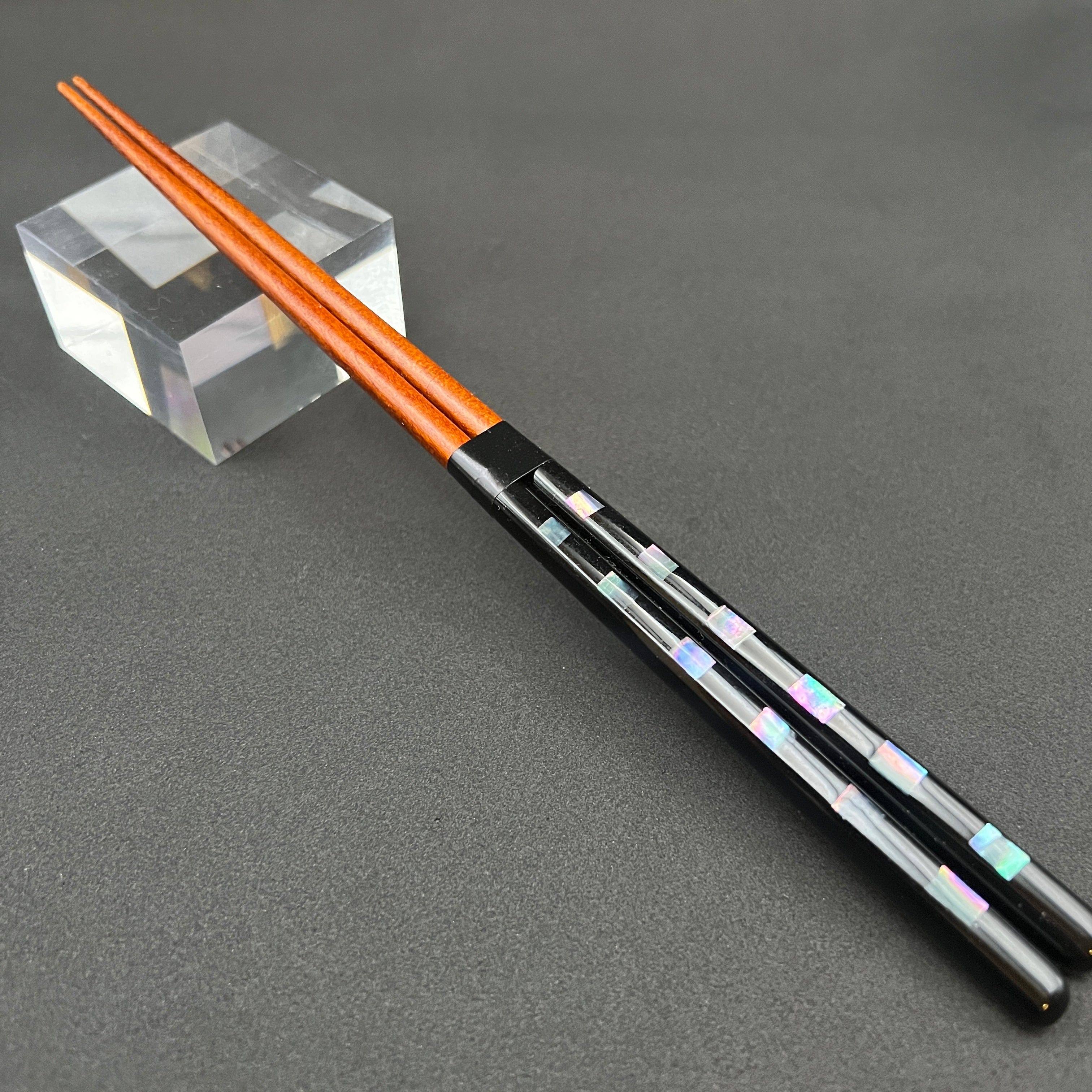 Shiawase no Hidamari Chopsticks and Temari rest pair set [Happiness in the Sun] Shiawase no Hidamari Chopsticks and Temari rest pair set [Happiness in the Sun] - Japanese Chopsticks | MyJapaneseWorld
