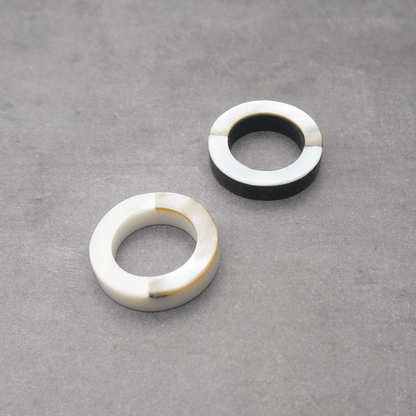 Star Drop Chopsticks Pair with Shell Ring Chopstick Rests Star Drop Chopsticks Pair with Shell Ring Chopstick Rests
