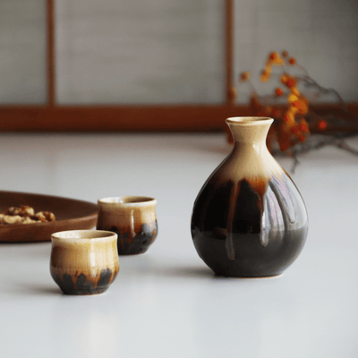 Yellow Glaze Sake Set Yellow Glaze Sake Set