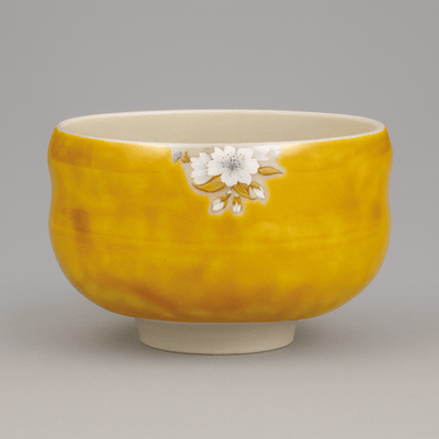 Yoshidaya Mountain Cherry and Bird Matcha Bowl Yoshidaya Mountain Cherry and Bird Matcha Bowl