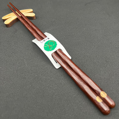 Zentoyoyo Kezuri Chopsticks and Tombo shaped rest MEDIUM Zentoyoyo Kezuri Chopsticks Pair Set - Japanese Chopsticks | MyJapaneseWorld